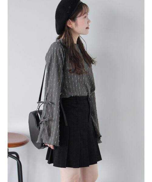 ehka sopo（エヘカソポ）の「袖リボンカットソー（Tシャツ/カットソー・レディース・キナリ/ブラック/グレー・F）」の17枚目の写真