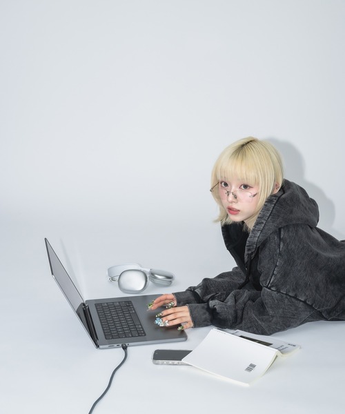 17HR(セブンティーンアワーズ)の「【ユニセックス】ウォッシュドスウェットジップパーカー(セットアップ可)(パーカー・レディース・ブラック/グレー・FREE)」の21枚目の写真