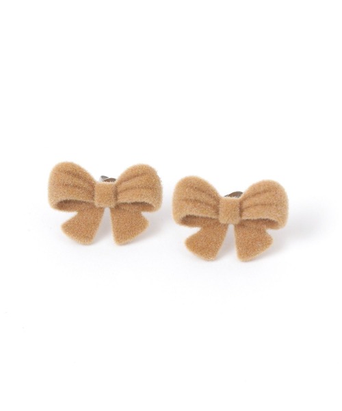 LAKOLE（ラコレ）の「スエードリボンピアス / 251975（ピアス（両耳用）・レディース・グレー/ブラック/ライトブラウン・FREE）」の3枚目の写真