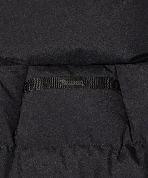 HERNO（ヘルノ）の「HERNO Laminar GORE-TEX INFINIUM WINDSTOPPER ラミナー ゴアテックス　インフィニウム ウィンドストッパー　ダウンジャケット（ダウンジャケット/コート・レディース・ブラック/ネイビー/グレー系1・44/42/40）」の15枚目の写真