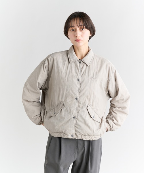 NANGA(ナンガ)の「SOFT DOWN COACH JKT W/ソフトダウン コーチ ジャケット(レディース)(テーラードジャケット・レディース・ブラック/ベージュ/グリーン/イエロー/グレー/オレンジ・S/M/L)」の10枚目の写真