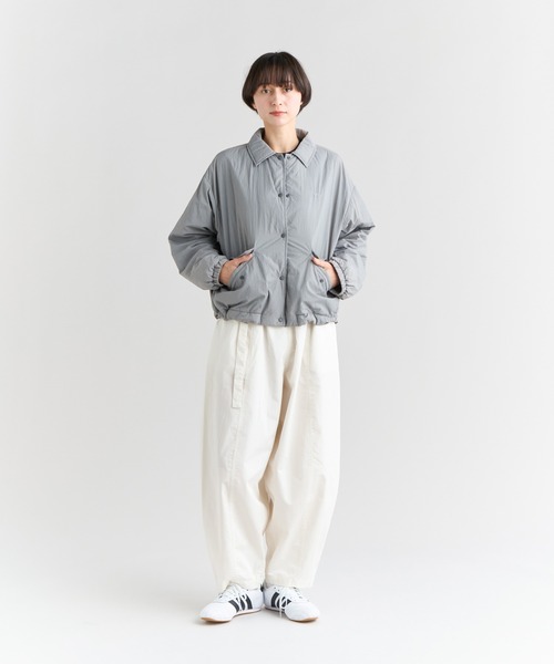 NANGA(ナンガ)の「SOFT DOWN COACH JKT W/ソフトダウン コーチ ジャケット(レディース)(テーラードジャケット・レディース・ブラック/ベージュ/グリーン/イエロー/グレー/オレンジ・S/M/L)」の19枚目の写真