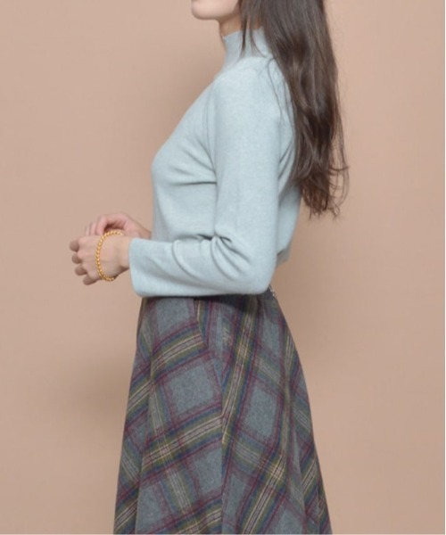 &soiree(アンドソワレ)の「【&soiree】セミハイネックリブニットプルオーバー(CP)(ニット/セーター・レディース・キャメル/ホワイト/グレー・FREE)」の17枚目の写真