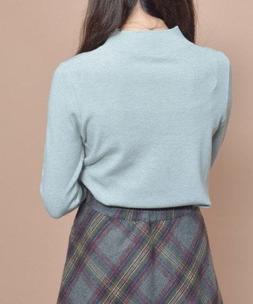 &soiree(アンドソワレ)の「【&soiree】セミハイネックリブニットプルオーバー(CP)(ニット/セーター・レディース・キャメル/ホワイト/グレー・FREE)」の18枚目の写真
