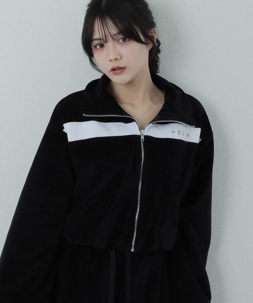 M DOLLY(エムドリー)の「*M DOLLY original* line logo zip tops/ラインロゴジップトップス(ジャージ・レディース・ベージュ/ブラック・FREE)」の7枚目の写真