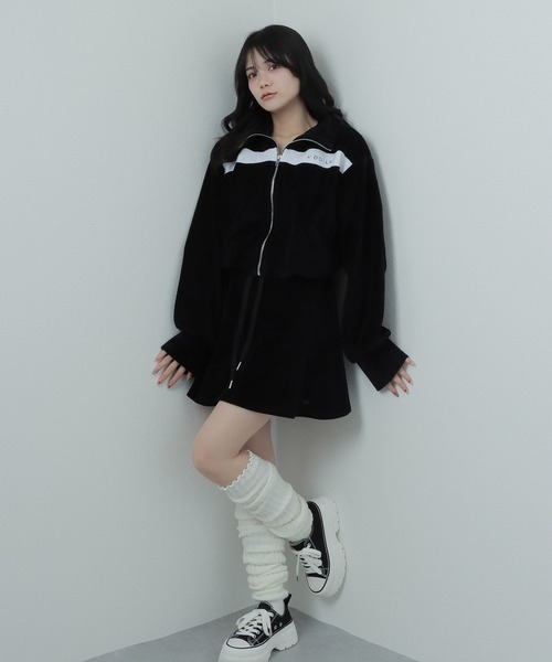 M DOLLY(エムドリー)の「*M DOLLY original* line logo zip tops/ラインロゴジップトップス(ジャージ・レディース・ベージュ/ブラック・FREE)」の15枚目の写真