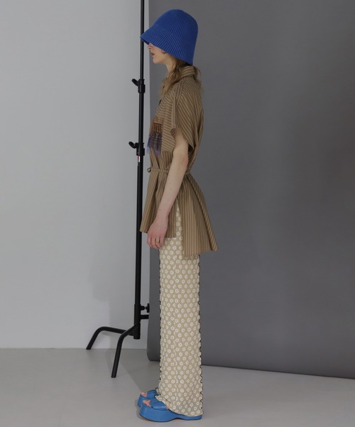 ROSE BUD（ローズバッド）の「(OKIRAKU×ROSEBUD)ストライプパネル フリンジエンブロイダリー チュニックシャツ（シャツ/ブラウス・レディース・ブルー/ベージュ・ONE SIZE）」の4枚目の写真