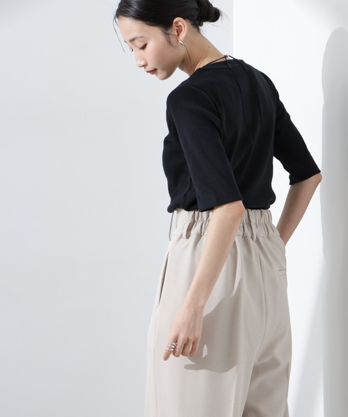 NANO universe（ナノユニバース）の「UVカット抗菌防臭吸水速乾イージーケアリブ半袖（Tシャツ/カットソー・レディース・ブラック/ホワイト/ベージュ・FREE）」の20枚目の写真