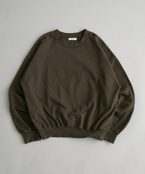 EPNK(イーピーエヌケー)の「【EPNK】Pigment cropped sweat shirt / ピグメントクロップドスウェットシャツ(スウェット・メンズ・ブラック/ダークブラウン・SMALL/LARGE/MEDIUM)」の2枚目の写真