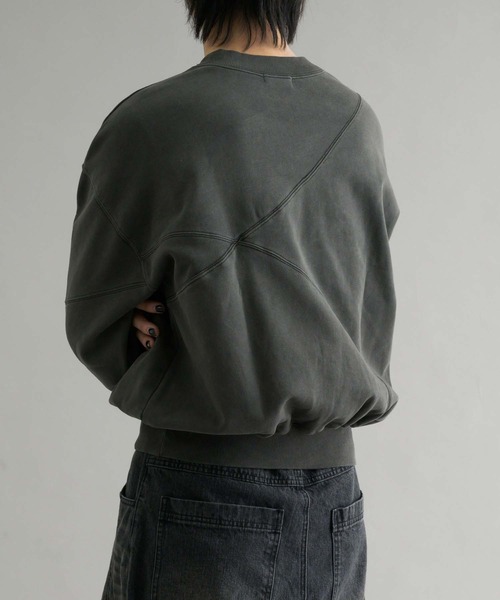 EPNK(イーピーエヌケー)の「【EPNK】Pigment cropped sweat shirt / ピグメントクロップドスウェットシャツ(スウェット・メンズ・ブラック/ダークブラウン・SMALL/LARGE/MEDIUM)」の5枚目の写真