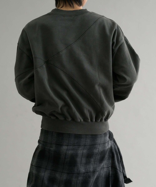 EPNK(イーピーエヌケー)の「【EPNK】Pigment cropped sweat shirt / ピグメントクロップドスウェットシャツ(スウェット・メンズ・ブラック/ダークブラウン・SMALL/LARGE/MEDIUM)」の10枚目の写真
