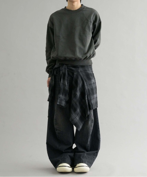 EPNK(イーピーエヌケー)の「【EPNK】Pigment cropped sweat shirt / ピグメントクロップドスウェットシャツ(スウェット・メンズ・ブラック/ダークブラウン・SMALL/LARGE/MEDIUM)」の11枚目の写真