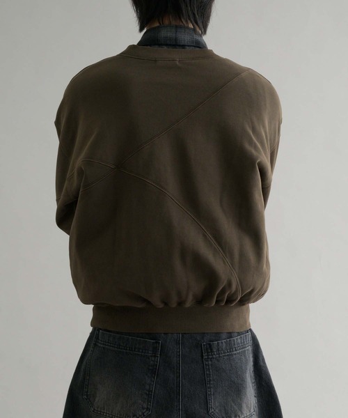 EPNK(イーピーエヌケー)の「【EPNK】Pigment cropped sweat shirt / ピグメントクロップドスウェットシャツ(スウェット・メンズ・ブラック/ダークブラウン・SMALL/LARGE/MEDIUM)」の19枚目の写真