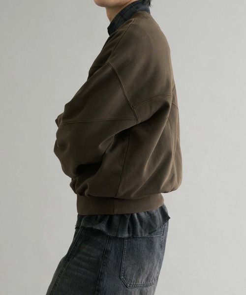 EPNK(イーピーエヌケー)の「【EPNK】Pigment cropped sweat shirt / ピグメントクロップドスウェットシャツ(スウェット・メンズ・ブラック/ダークブラウン・SMALL/LARGE/MEDIUM)」の18枚目の写真