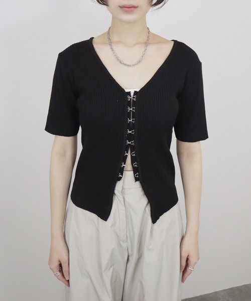 フロントホック半袖トップス／front hook half sleeve top