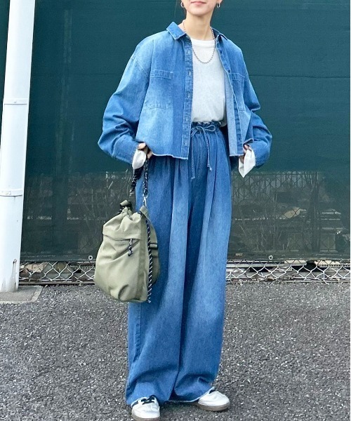 notch.（ノッチ）の「【notch.by KR 】カットオフデニムシャツ（シャツ/ブラウス・レディース・ブルー/ネイビー/ダークネイビー・M）」の6枚目の写真