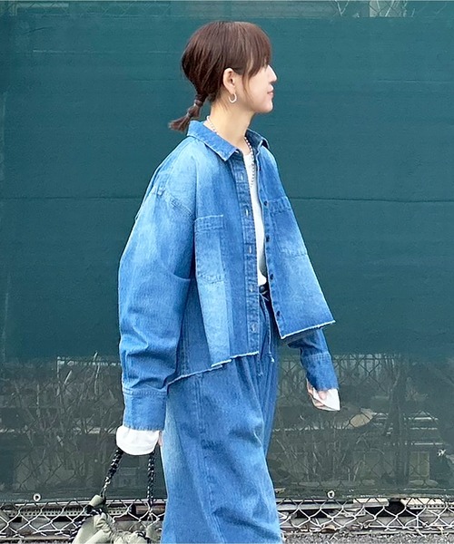 notch.（ノッチ）の「【notch.by KR 】カットオフデニムシャツ（シャツ/ブラウス・レディース・ブルー/ネイビー/ダークネイビー・M）」の4枚目の写真