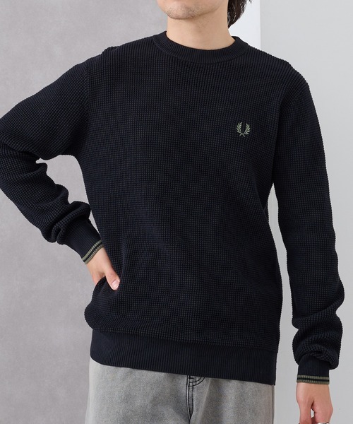 FRED PERRY(フレッドペリー)の「【FRED PERRY】WAFFLE STITCH JUMPER フレッドペリー ワッフルコットンニット ワンポイントロゴ刺繍 K6507(ニット/セーター・メンズ・アイボリー/ブラック・M/XL/L/S)」の10枚目の写真