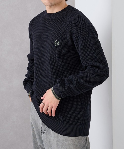 FRED PERRY(フレッドペリー)の「【FRED PERRY】WAFFLE STITCH JUMPER フレッドペリー ワッフルコットンニット ワンポイントロゴ刺繍 K6507(ニット/セーター・メンズ・アイボリー/ブラック・M/XL/L/S)」の11枚目の写真
