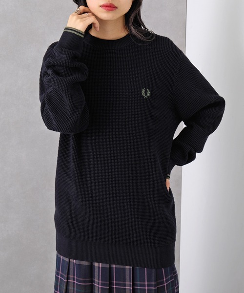 FRED PERRY(フレッドペリー)の「【FRED PERRY】WAFFLE STITCH JUMPER フレッドペリー ワッフルコットンニット ワンポイントロゴ刺繍 K6507(ニット/セーター・メンズ・アイボリー/ブラック・M/XL/L/S)」の19枚目の写真