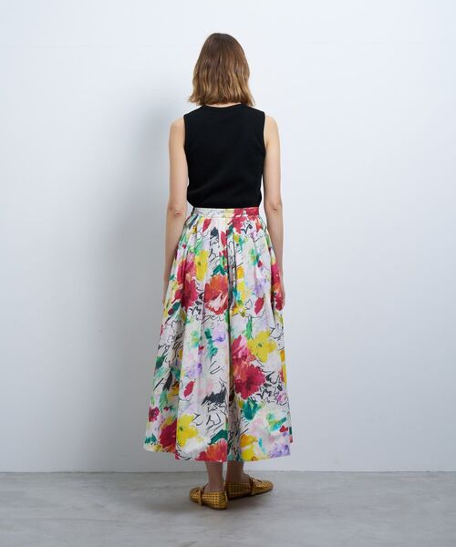 LANVIN en Bleu(ランバンオンブルー)の「fleur de fleurプリントタックスカート(スカート・レディース・ピンク・36)」の9枚目の写真