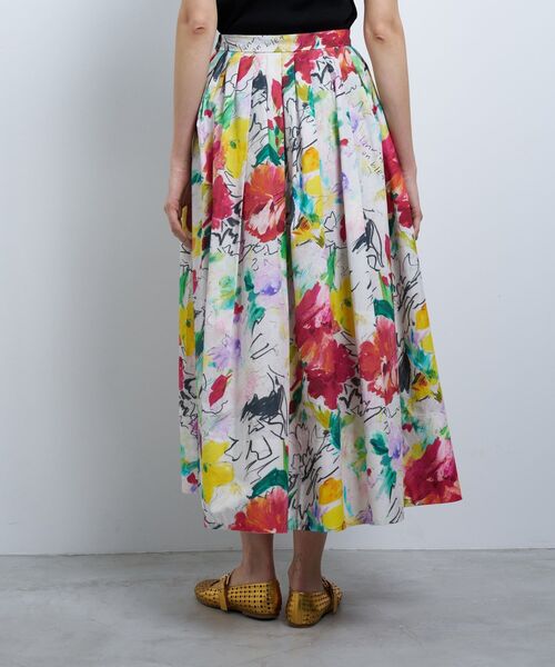 LANVIN en Bleu(ランバンオンブルー)の「fleur de fleurプリントタックスカート(スカート・レディース・ピンク・36)」の6枚目の写真