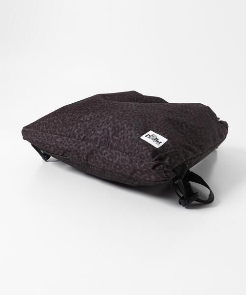 Drifter（ドリフター）の「『別注』DRIFTER×DOORS　ナップサック（バックパック/リュック・レディース・ベージュ/アニマル/ブラック・ONE）」の15枚目の写真