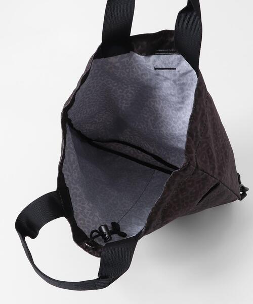 Drifter（ドリフター）の「『別注』DRIFTER×DOORS　ナップサック（バックパック/リュック・レディース・ベージュ/アニマル/ブラック・ONE）」の18枚目の写真