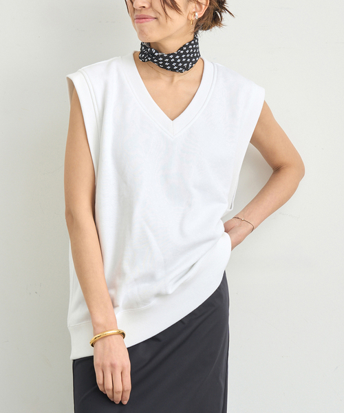 IENA（イエナ）の「LOOPWHEELER for LOWERCASE 別注 ライトツリウラケ Vネックベスト（ベスト・レディース・グレー/ホワイト・FREE）」の9枚目の写真