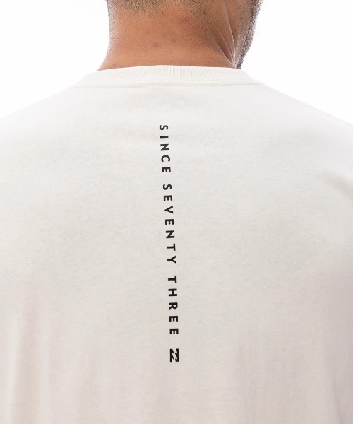 BILLABONG(ビラボン)の「BILLABONG メンズ UNITY LOGO Tシャツ 【2025年春夏モデル】/ビラボンロゴ総柄クルーネック半袖Tシャツ(Tシャツ/カットソー・メンズ・ブラック/ホワイト/クリーム・X-LARGE/LARGE/MEDIUM/SMALL)」の8枚目の写真