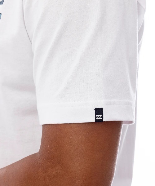 BILLABONG(ビラボン)の「BILLABONG メンズ UNITY LOGO Tシャツ 【2025年春夏モデル】/ビラボンロゴ総柄クルーネック半袖Tシャツ(Tシャツ/カットソー・メンズ・ブラック/ホワイト/クリーム・X-LARGE/LARGE/MEDIUM/SMALL)」の7枚目の写真
