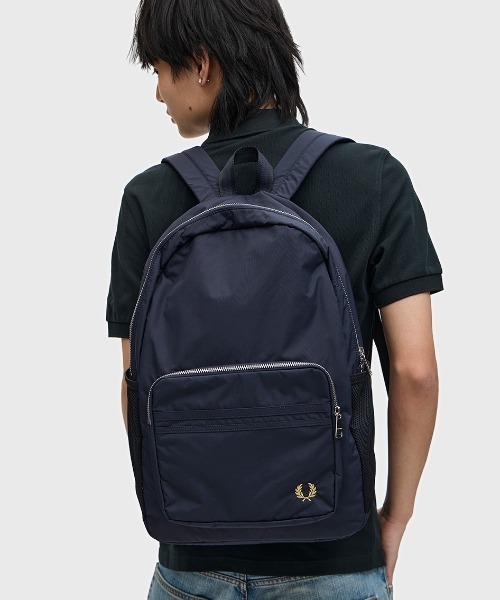 FRED PERRY ブラック テクスチャード ナイロン バックパック セール】Textured Nylon Backpack／テクスチャーナイロンバック