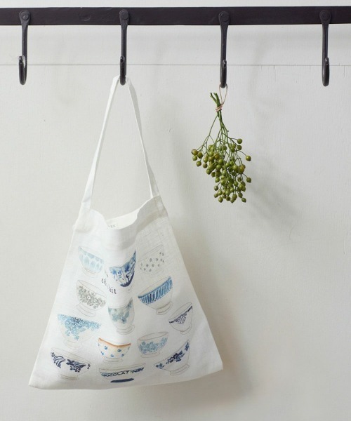 fog linen work(フォグリネンワーク)の「fog(フォグ)リネンバッグ ISABELLE BOINOT(ハンドバッグ・レディース・ブルー/ブラウン・ONE SIZE)」の6枚目の写真