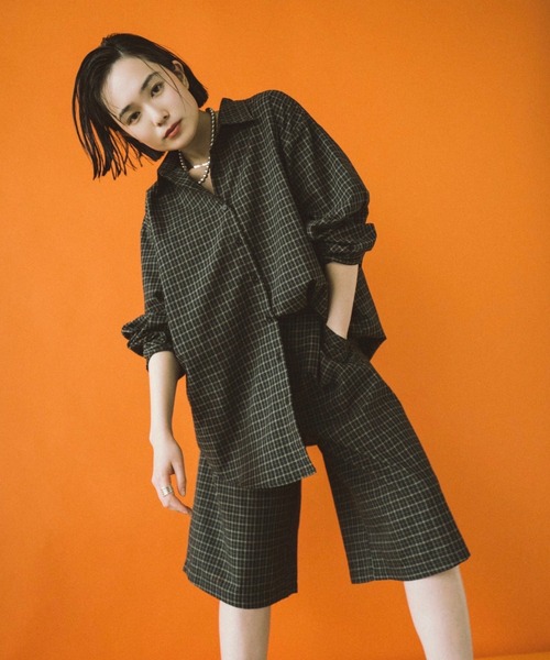 HANNE（アン）の「【Mikako collaboration】クラシカルチェックシャツ（シャツ/ブラウス・レディース・ベージュ/ネイビー・FREE）」の9枚目の写真