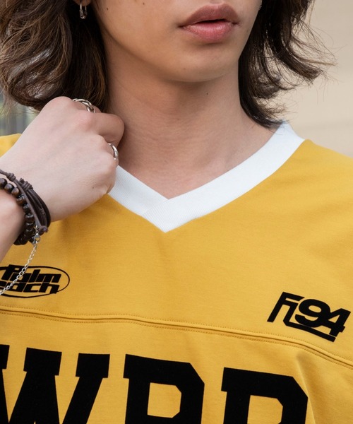 WEGO（ウィゴー）の「WEGO/グラフィックフットボールT（Tシャツ/カットソー・メンズ・ネイビー/イエロー・MEDIUM/LARGE）」の4枚目の写真
