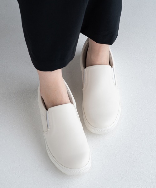 JELLY BEANS（ジェリービーンズ）の「【レイン対応】レインスリッポンスニーカー(411-59331)JELLY BEANS(ジェリービーンズ)（レインシューズ・レディース・ホワイト/ライトグレー/ブラック・S/M/L/LL）」の13枚目の写真