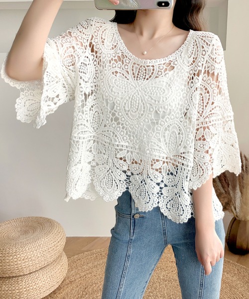 2ly2(トゥーリートゥー)の「上品な透かしレースが魅力♪フェミニンブラウス(Tシャツ/カットソー・レディース・ベージュ/ホワイト・FREE)」の5枚目の写真