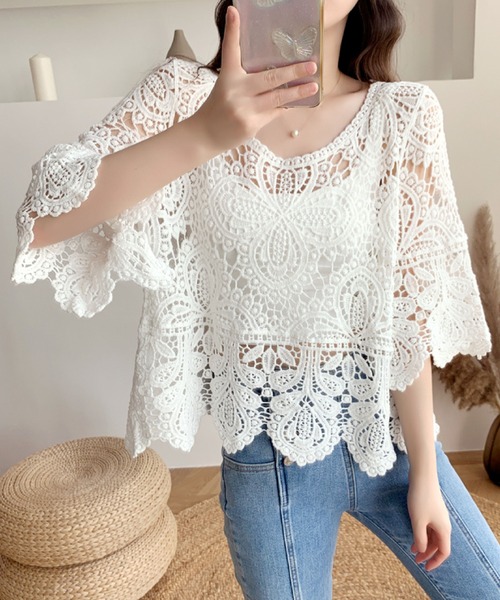 2ly2(トゥーリートゥー)の「上品な透かしレースが魅力♪フェミニンブラウス(Tシャツ/カットソー・レディース・ベージュ/ホワイト・FREE)」の8枚目の写真