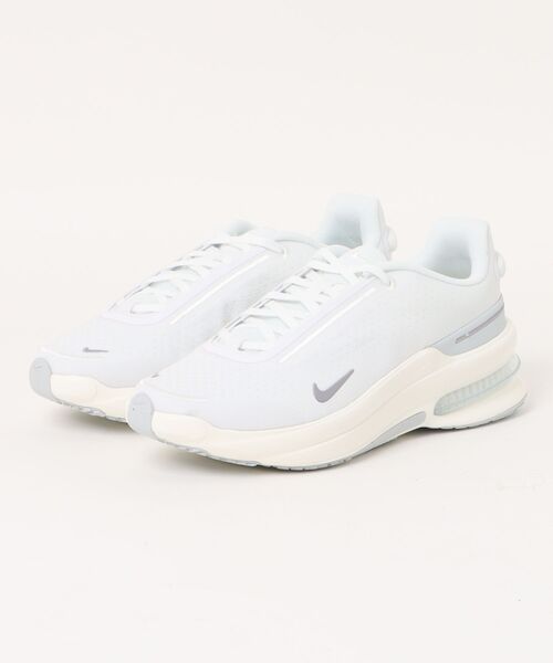 NIKE(ナイキ)の「《NIKE》NSC オールデイ(スニーカー・メンズ・ホワイト系その他/ブラック×ホワイト/ブラック×ブラック/レッド/ブラック系その他/ホワイト×グレー/スモークグレー・26.5cm/26.0cm/25.5cm/28.0cm/27.5cm/27.0cm)」の2枚目の写真