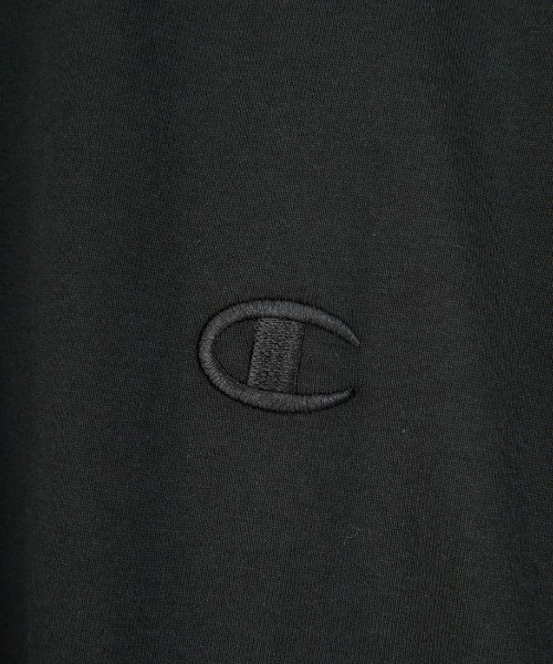 Champion（チャンピオン）の「[Champion/チャンピオン] ワンポイント刺繍ロゴ ショートスリーブTシャツ（Tシャツ/カットソー・レディース・ホワイト/ブラック/オートミール・M/L）」の10枚目の写真