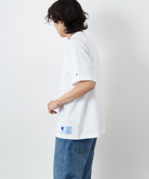 Champion（チャンピオン）の「[Champion/チャンピオン] ワンポイント刺繍ロゴ ショートスリーブTシャツ（Tシャツ/カットソー・レディース・ホワイト/ブラック/オートミール・M/L）」の22枚目の写真