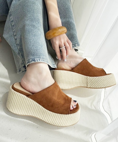 one after another NICE CLAUP（ワンアフターアナザーナイスクラップ）の「【マイナス3㎏見え】厚底アソートサンダル（サンダル・レディース・シルバー/ゴールド/キャメル・S/M/L）」の11枚目の写真