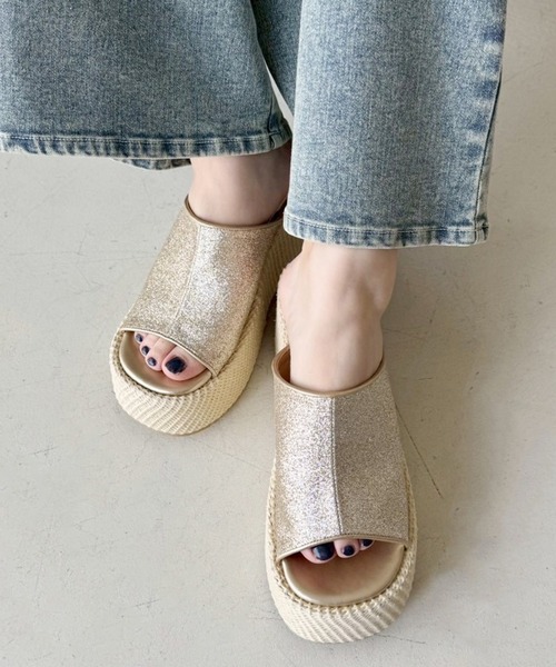 one after another NICE CLAUP（ワンアフターアナザーナイスクラップ）の「【マイナス3㎏見え】厚底アソートサンダル（サンダル・レディース・シルバー/ゴールド/キャメル・S/M/L）」の5枚目の写真