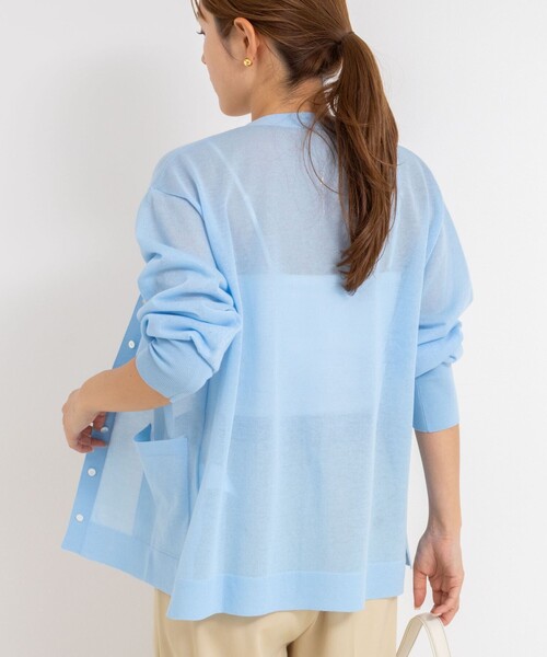 NOLLEY’S Sophi(ノーリーズソフィ)の「《手洗い可能》綿混シアーVネックカーディガン(カーディガン/ボレロ・レディース・サックスブルー/オフホワイト/ブラック・38)」の11枚目の写真