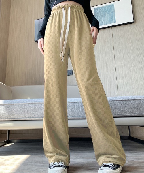 shoppinggo（ショッピングゴー）の「ワイドパンツ チェック柄パンツ（カーゴパンツ・レディース・キャメル/ホワイト/ピンク/ブラック/グレー・FREE）」の4枚目の写真
