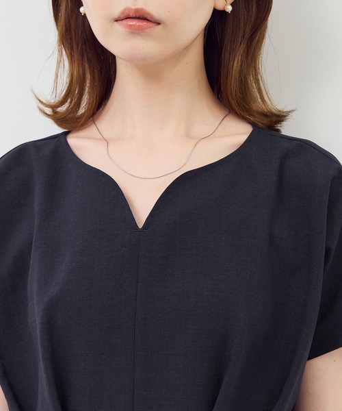 ROPE' PICNIC（ロペピクニック）の「【接触冷感】ハートネックペプラムブラウス（シャツ/ブラウス・レディース・サックスブルー/ネイビー/ベージュ/ブラウン・38）」の17枚目の写真