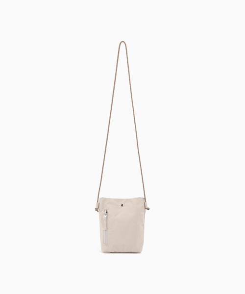 LAZY SUSAN ベージュのショルダーバッグ LAZY SUSAN ショルダーバッグ バッグ ミニショルダーバッグ