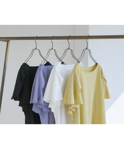 n'OrLABEL(ノアールレーベル)の「『袖フレアスリーブカットソー』(Tシャツ/カットソー・レディース・ブラック/オフホワイト/イエロー/ブルー・2/1)」の5枚目の写真