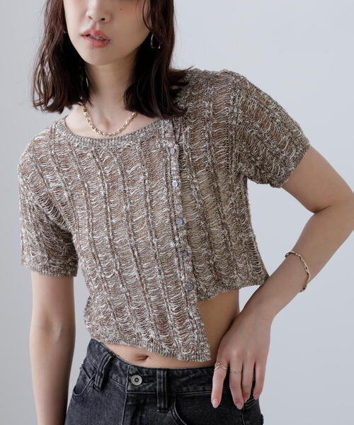 FREE'S MART（フリーズマート）の「◆透かし編みアシメボタンニット（ニット/セーター・レディース・グレー/ホワイト/ブラウン・FREE）」の5枚目の写真