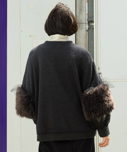 AVIE（アビィ）の「ウーレットシャギーフェイクファーmixプルオーバー（ニット/セーター・レディース・トップグレー/チャコールグレー・38）」の9枚目の写真